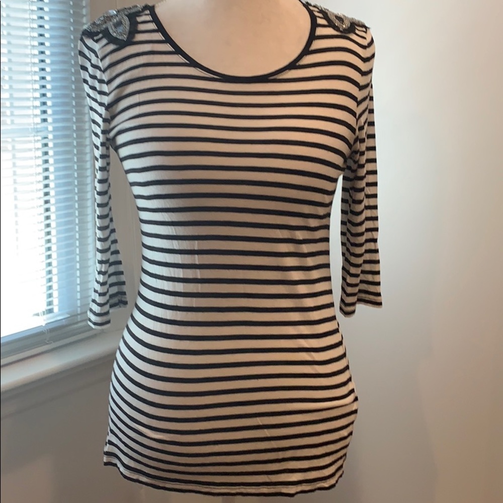 H&M cap sleeved shirt